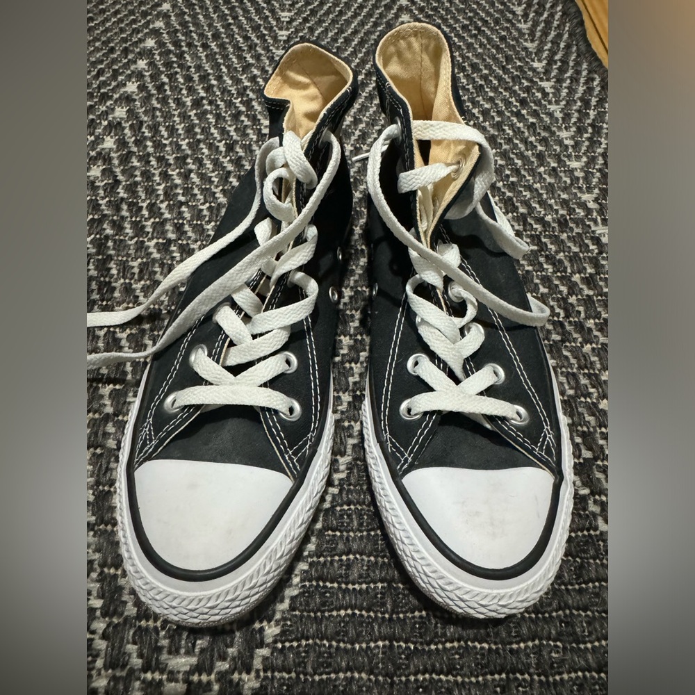 High top converse - great condition!